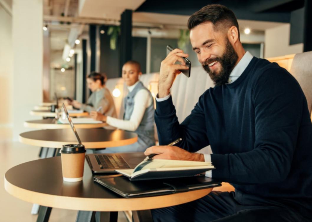 Financial advisor using storytelling to explain investment concepts